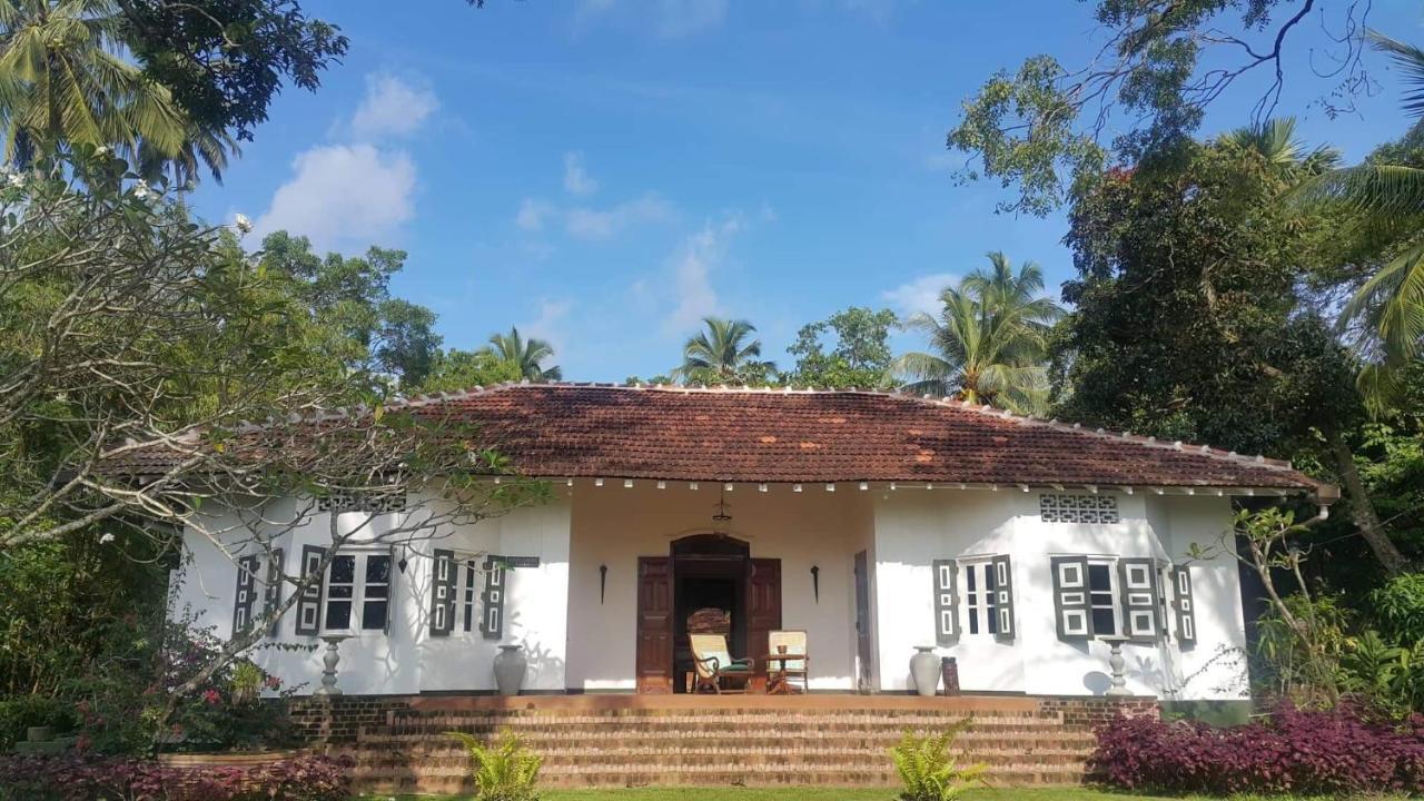 Templeberg Bed and Breakfast Walahanduwa Buitenkant foto