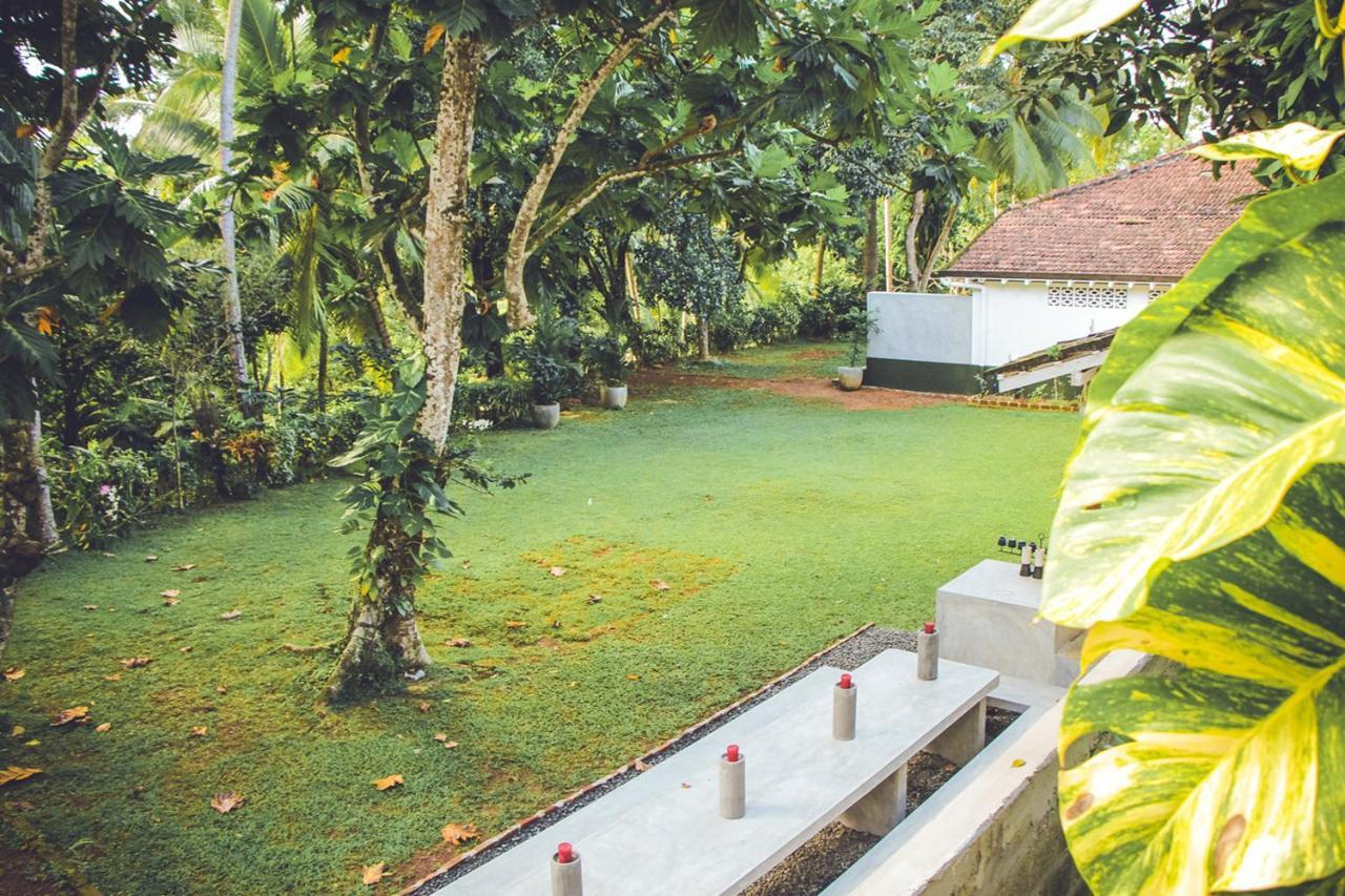 Templeberg Bed and Breakfast Walahanduwa Buitenkant foto
